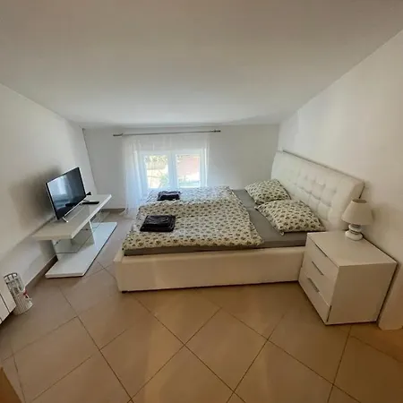 Christine Apartment Umag